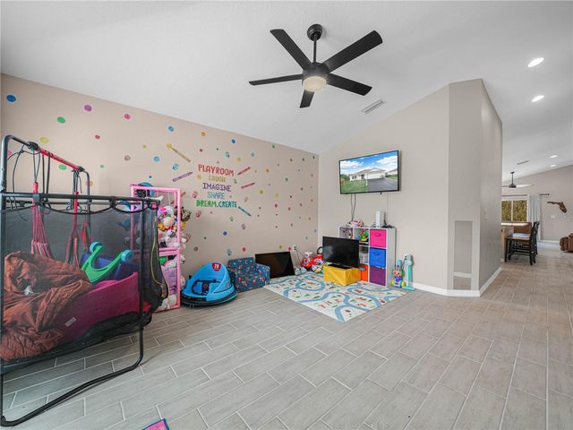 266 S LAKE AVENUE, Frostproof, FL 33843