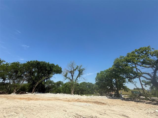 2215 Dowdy Ferry, Dallas, TX 75217