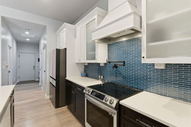 2541 Chessman Drive NE, Rio Rancho, NM 87124
