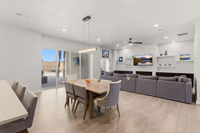 2541 Chessman Drive NE, Rio Rancho, NM 87124