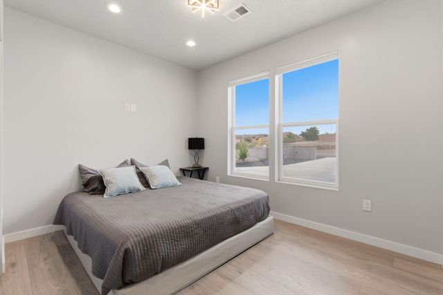 2541 Chessman Drive NE, Rio Rancho, NM 87124