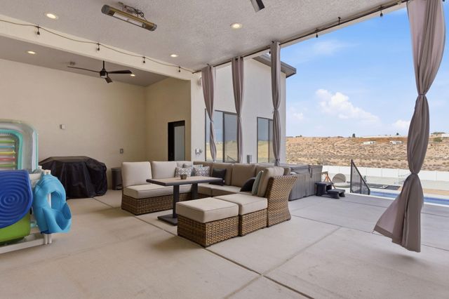 2541 Chessman Drive NE, Rio Rancho, NM 87124