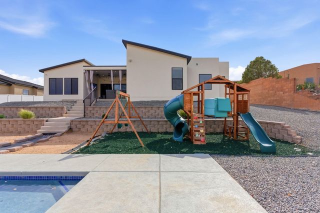 2541 Chessman Drive NE, Rio Rancho, NM 87124