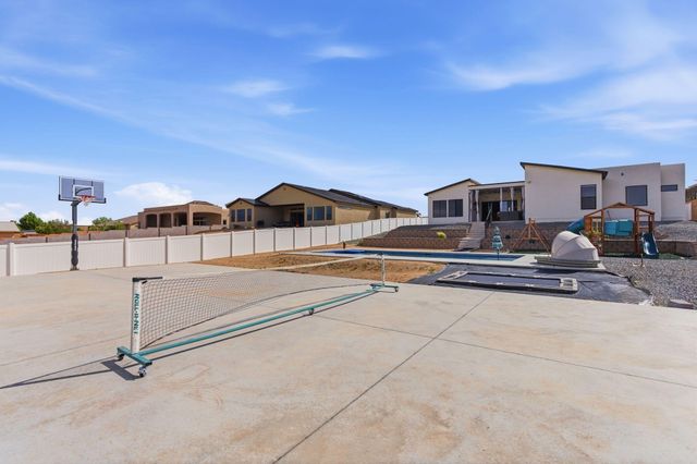 2541 Chessman Drive NE, Rio Rancho, NM 87124
