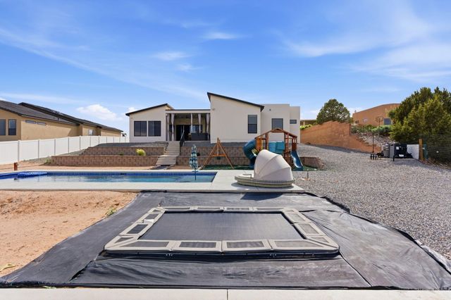 2541 Chessman Drive NE, Rio Rancho, NM 87124