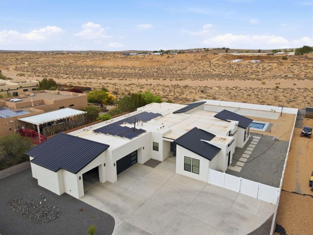 2541 Chessman Drive NE, Rio Rancho, NM 87124