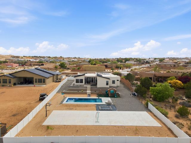 2541 Chessman Drive NE, Rio Rancho, NM 87124