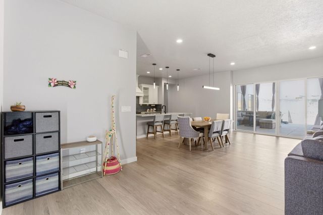 2541 Chessman Drive NE, Rio Rancho, NM 87124