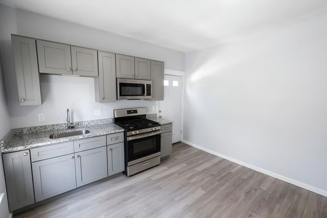 22 Downer Avenue 2, Boston, MA 02125