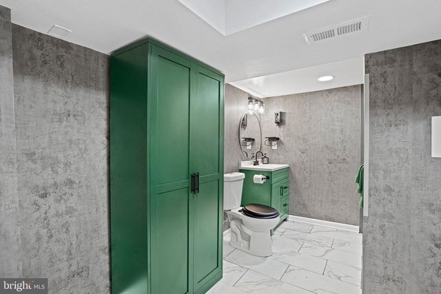 6106 CENTRAL AVE, Capitol Heights, MD 20743