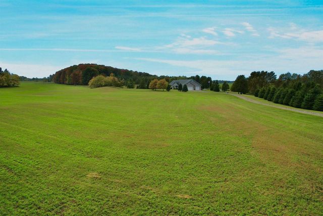 N9615 BADISH ROAD, Daggett, MI 49821