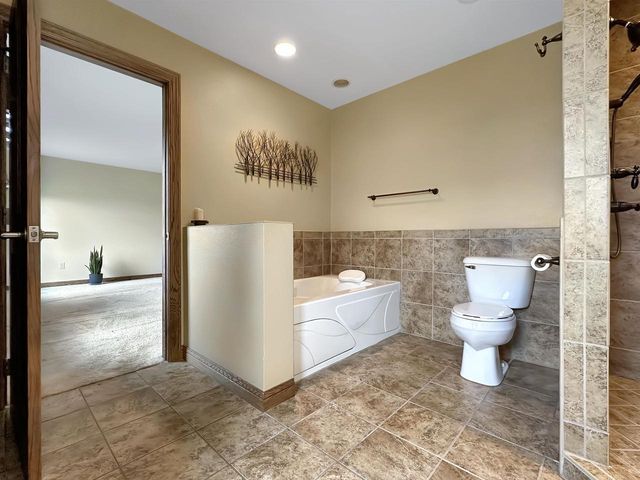 N9615 BADISH ROAD, Daggett, MI 49821