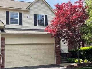 38295 SARATOGA Circle, Farmington Hills, MI 48331