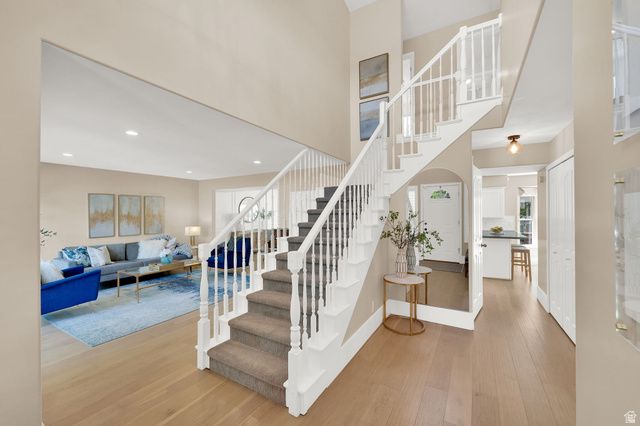252 E CRANBERRY HILL DR, Draper, UT 84020