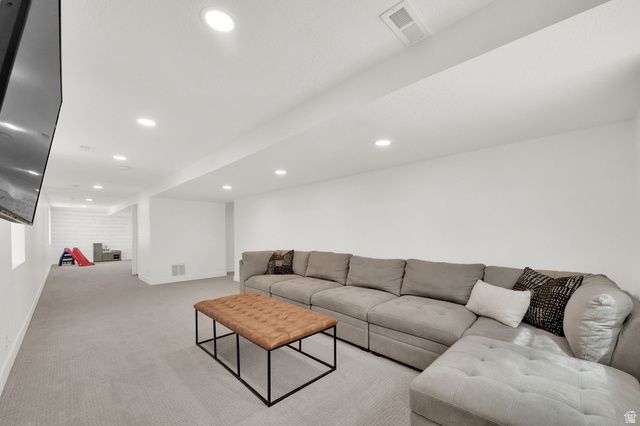 252 E CRANBERRY HILL DR, Draper, UT 84020