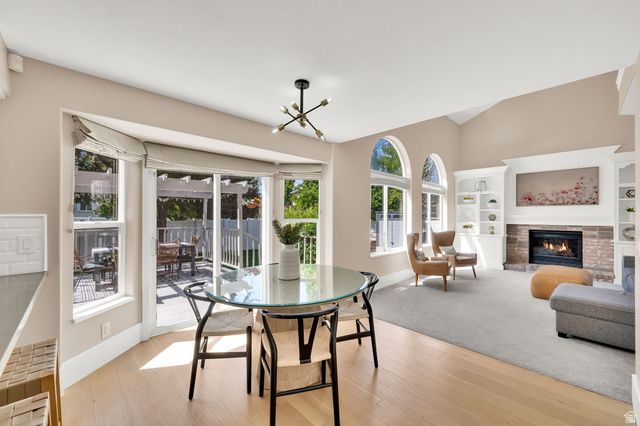 252 E CRANBERRY HILL DR, Draper, UT 84020
