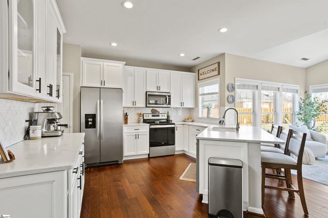 505 Meadow Hill Way, Greer, SC 29650