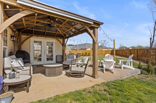 505 Meadow Hill Way, Greer, SC 29650