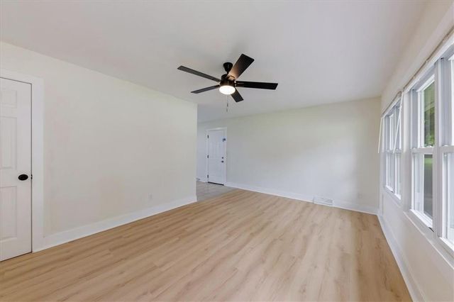 6903 E 114th Terrace, Kansas City, MO 64134