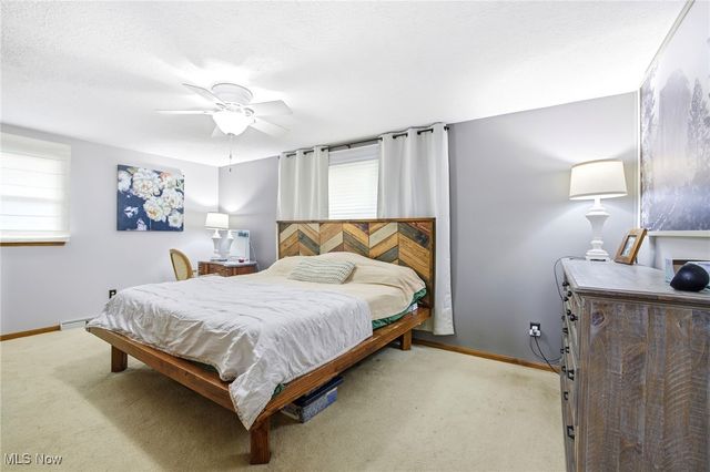 2690 Crompton Street NE, Canton, OH 44721