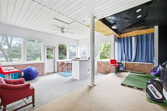 2690 Crompton Street NE, Canton, OH 44721