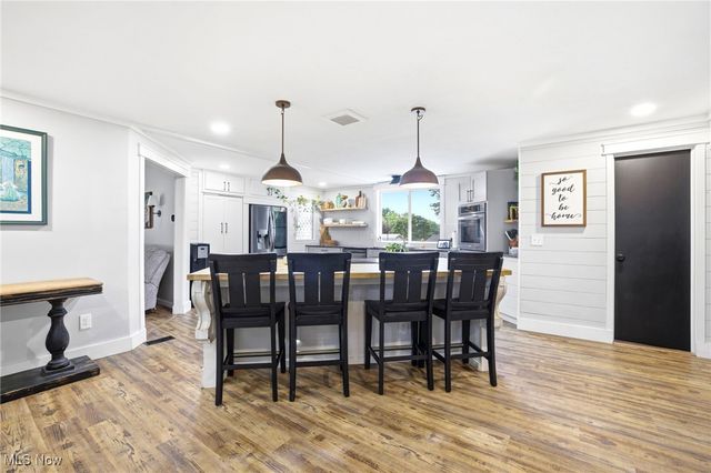 2690 Crompton Street NE, Canton, OH 44721