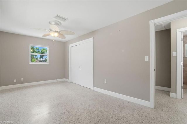 794 107th AVE N, Naples, FL 34108