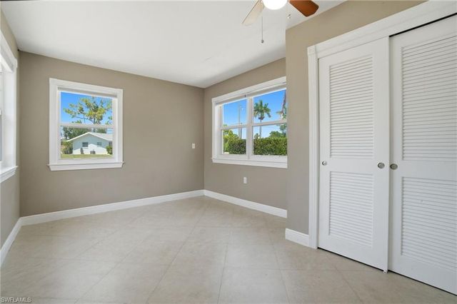 794 107th AVE N, Naples, FL 34108