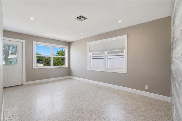 794 107th AVE N, Naples, FL 34108