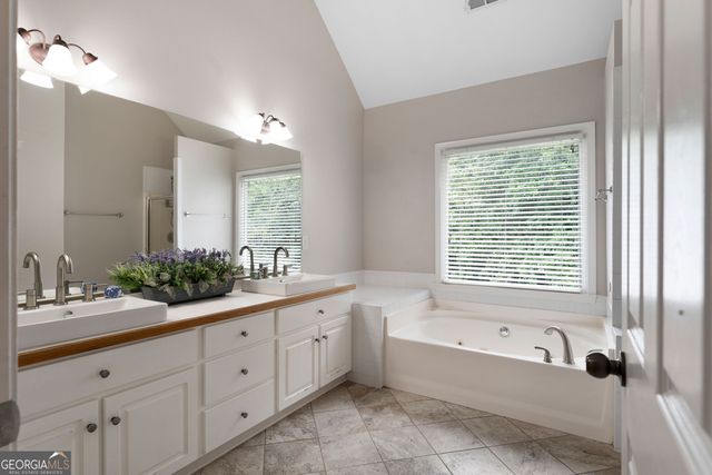 17 Lowry Way, Euharlee, GA 30145