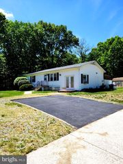 9632 LEAVELLS RD, Fredericksburg, VA 22407