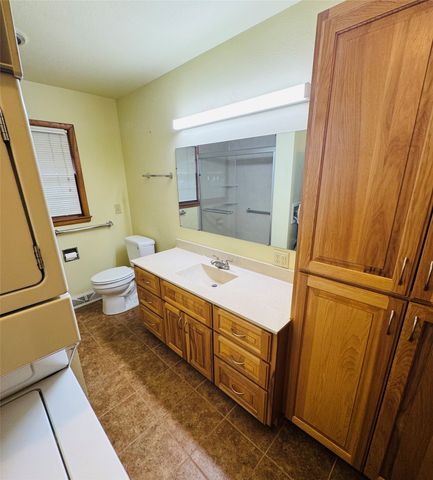 1528 E 34th Street, Des Moines, IA 50317