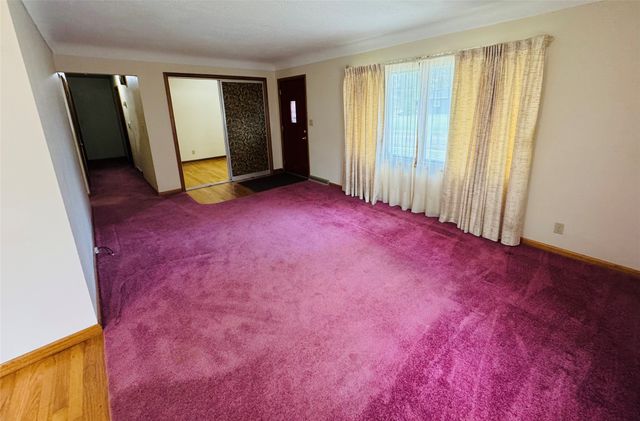 1528 E 34th Street, Des Moines, IA 50317