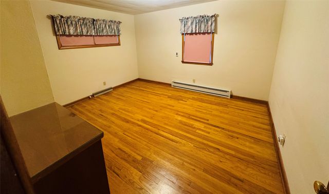 1528 E 34th Street, Des Moines, IA 50317
