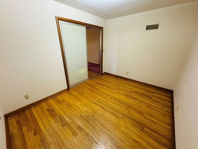 1528 E 34th Street, Des Moines, IA 50317