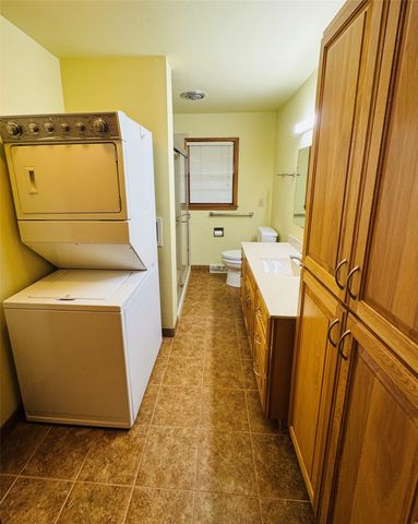 1528 E 34th Street, Des Moines, IA 50317