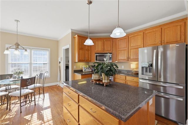 48 Oakdale Drive, Taylorsville, NC 28681