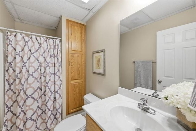 48 Oakdale Drive, Taylorsville, NC 28681