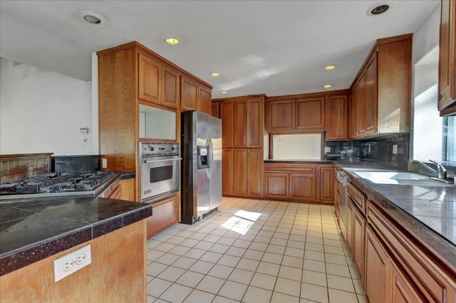 16185 Del Mar Way, Penn Valley, CA 95946