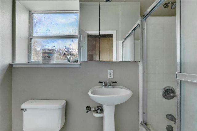 16185 Del Mar Way, Penn Valley, CA 95946