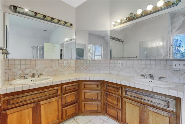 16185 Del Mar Way, Penn Valley, CA 95946