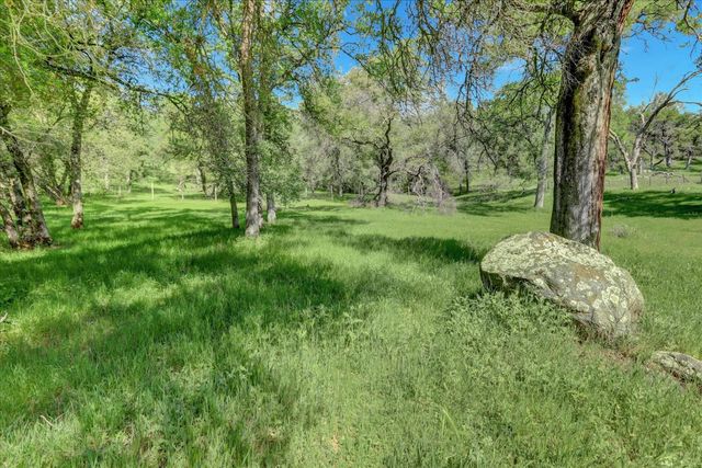 16185 Del Mar Way, Penn Valley, CA 95946