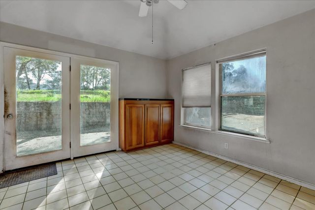 16185 Del Mar Way, Penn Valley, CA 95946