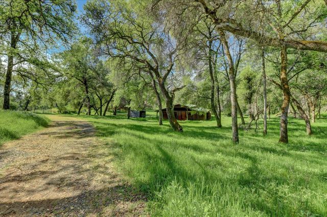 16185 Del Mar Way, Penn Valley, CA 95946
