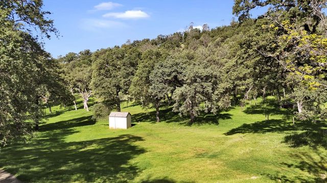 16185 Del Mar Way, Penn Valley, CA 95946