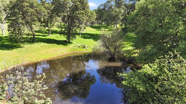 16185 Del Mar Way, Penn Valley, CA 95946