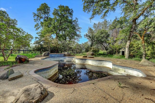 16185 Del Mar Way, Penn Valley, CA 95946