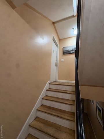789 Jennings Street, Bronx, NY 10459