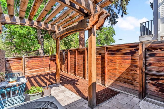 2714 N Federal Boulevard, Denver, CO 80211