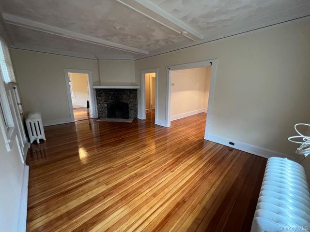 8 Bogart Avenue, Port Washington, NY 11050